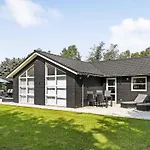 Holiday home 4 Star Holiday Home In Oksbol *